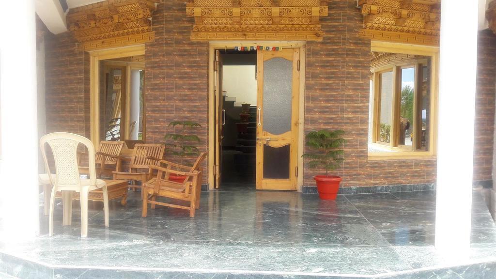 Hotel Mandalchan Leh Exterior photo