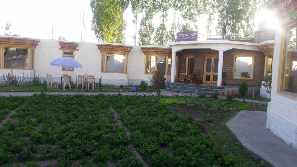 Hotel Mandalchan Leh Exterior photo